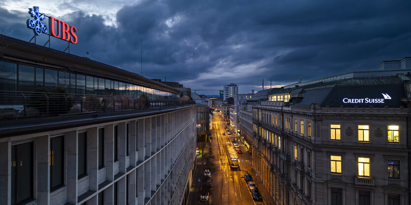 Die Hauptsitze der UBS und Credit Suisse am Züricher Paradeplatz