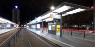 Verwaist ist die Zentralhaltestelle der Leipziger Verkehrsbetriebe (LVB) in Leipzig