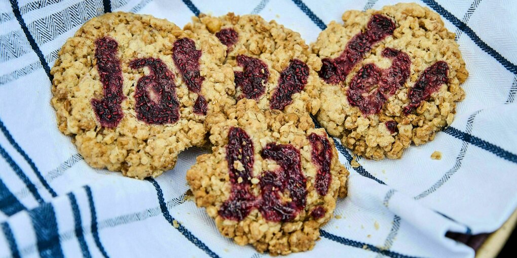 Plätzchen mit Marmelade in JA!- Form