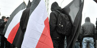 Neonazi-Demo in Dresden mit Kaiserreichsflagge