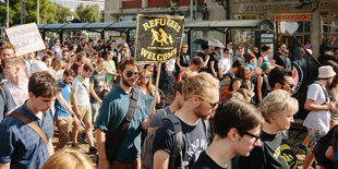 Unterstützungsdemo für Flüchtlinge in Dresden