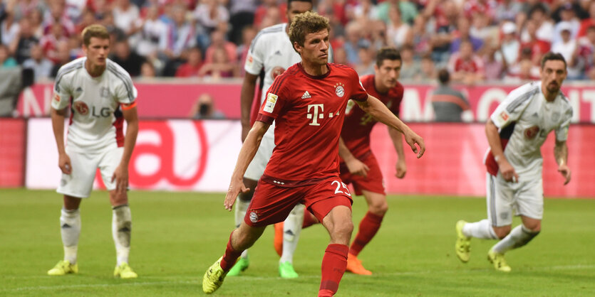 Thomas Müller trifft per Elfmeter