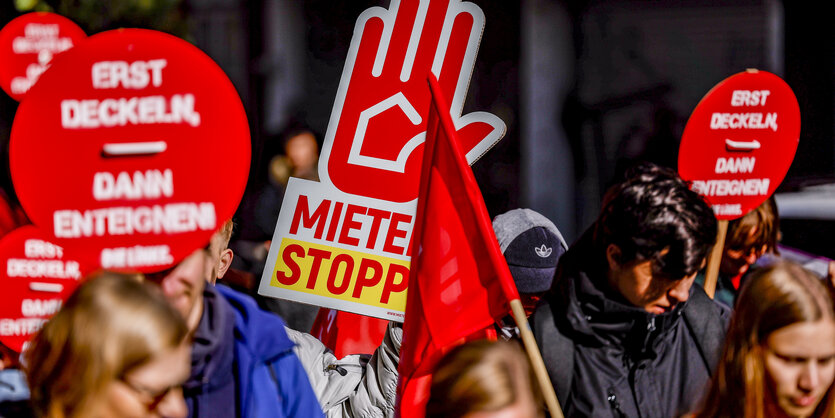 Demonstration gegen hohe Mieten in Hamburg