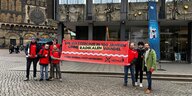 Protest von "Mera 25" vor dem Landtag in Bremen
