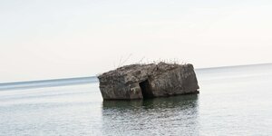 Bunker Reststück im Meer