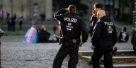 Polizisten bei der Demonstrationen zur diesjährigen Walpurgisnacht in Berlin