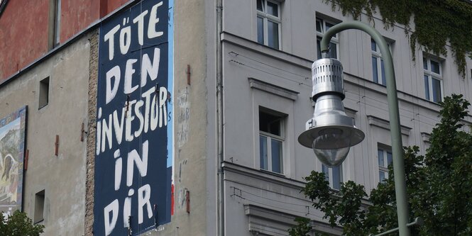 Haus mit Spruch in Kreuzberg