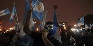 Freuen sich über die Aufhebung der Immunität: Demonstranten in Guatemala-City.