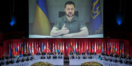 Der ukrainische Präsident Wolodymyr Selenskyj spricht per Video zum Gipfel des Europarates