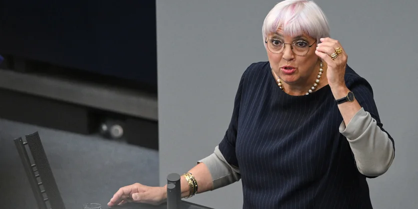Claudia Roth bei Jewrovision: Eklat um die Kulturministerin | taz.de