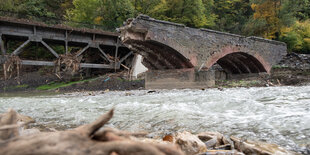 zerstörte Brücke