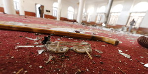 Trümmer nach einer Explosion im Jemen