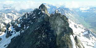 Ein Berggipfel