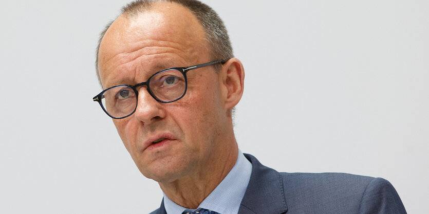 Friedrich Merz bei einer Pressekonferenz