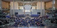 Plenarsaal des Bundestags von oben