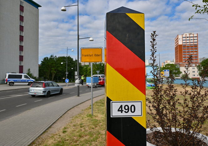 Der deutsch-polnische Grenzübergang Stadtbrücke in Frankfurt (Oder)