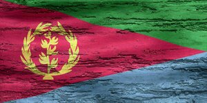 Aufgemalte Flagge Eritreas auf einer Hauswand