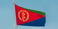 Eine wehende Eritrea-Fahne