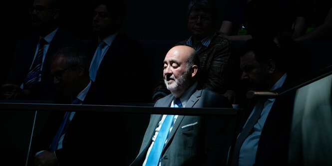 Israels Botschafter in Deustchland Ron Prosor im Bundestag.