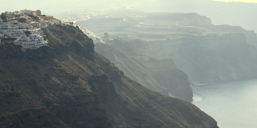 Klippen von Santorini