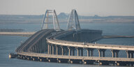 Die Krim-Brücke am Montagmorgen, 17. Juli 2023