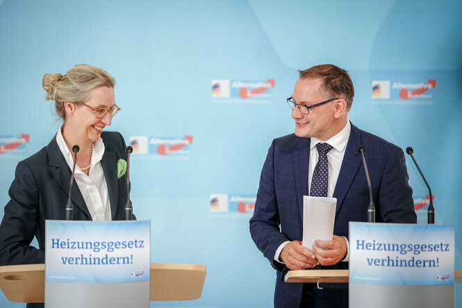 AfD-Führung Weidel und Chrupalla bei einer Pressekonferenz.