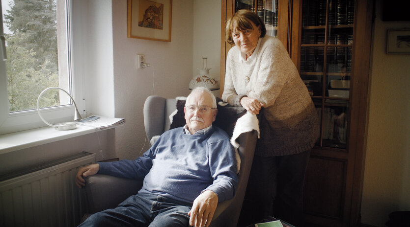 Hanna und Heinz Lehmbecker in ihrer Wohnung in Berlin