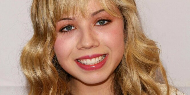 Portrait von Jennette McCurdy.