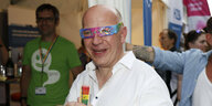 Kai Wegner beim 29. Lesbisch-schwules Stadtfest am Nollendorfplatz in Berlin-Schöneberg