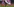 Fahne des FC Heidenheim wird auf dem Rasen geschwenkt