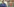 Bild links: Porträt der Künstlerin, sitzt mit blauer Bluse im Garten. Bild rechts: Ausschnitt aus einer Webarbeit