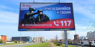 Plakat mit 2 Soldaten und der Telefonnummer 117