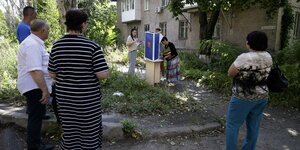 Wähler in Donezk