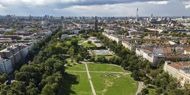 Der Görlizer Park in Kreuzberg