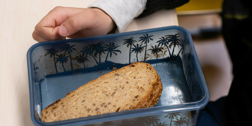 Ein Pausenbrot in einer Dose.