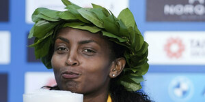Die Gewinnerin des Berliner Marathons bei den Frauen, Tigist Assefa