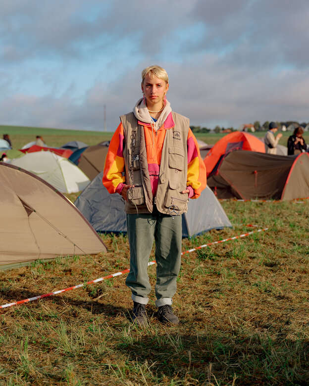 Portrait von Rickie auf einem Zeltplatz