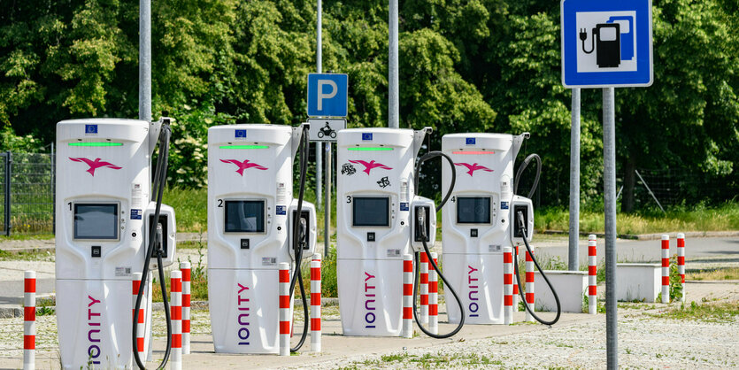 Ladesäulen für Elektrofahrzeuge.