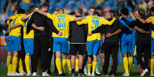 Verschwörungskreis als Problem: Eintracht Braunschweig fällt auch aus als Lieblingsverein.