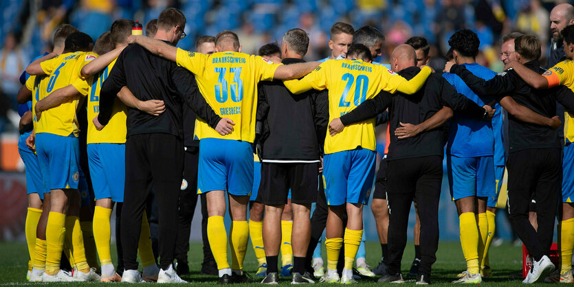 Verschwörungskreis als Problem: Eintracht Braunschweig fällt auch aus als Lieblingsverein.