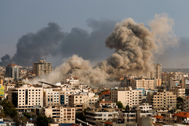 Rauch über Gaza-Stadt.