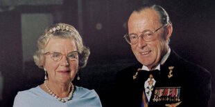 Königin Juliana und Prinz Bernhard.