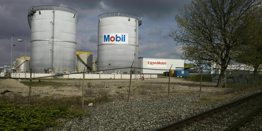 Tanks von Exxon Mobile