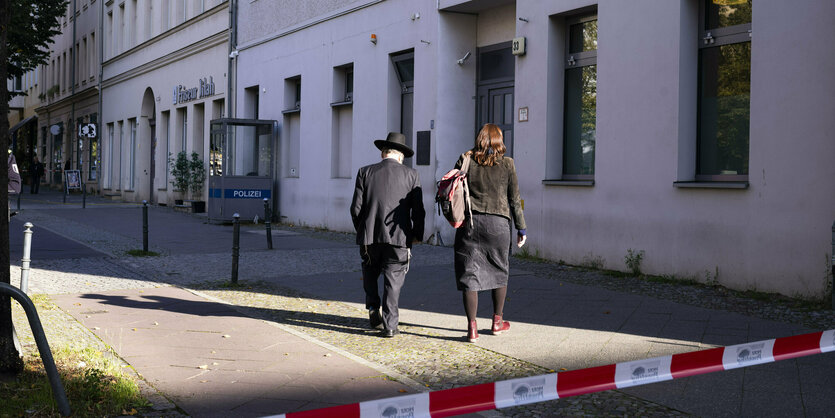 Das Gebäude der jüdischen Gemeinde Kahal Adass Jisroel in Mitte nach dem versuchten Anschlag