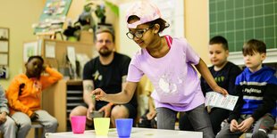 Spielerischer Unterricht in der Nordmarkt-Grundschule in Dortmund