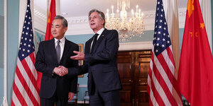 Wang Yi und Antony Blinken in Washington