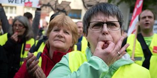 Protest der Gewerkschaft Verdi für einen Tarifvertrag bei Amazon