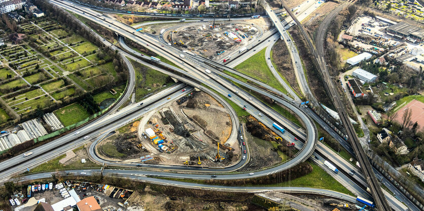 Luftbild, des Autobahnkreuz 21 in Herne