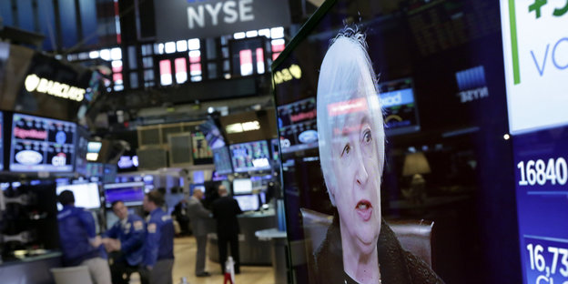 Börsianer hören Fed-Chefin Yellen zu