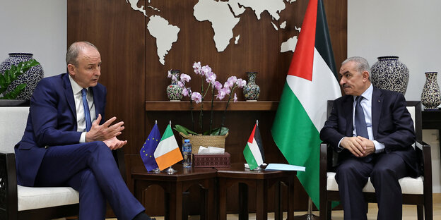 Außenminister Martin und Premierminister Shtayyeh bei einem Gespräch.